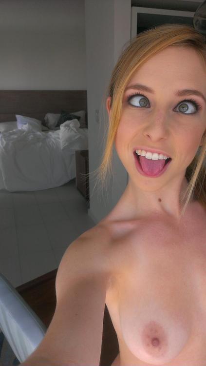 Blondīņu selfiji - trakas lietas
