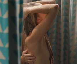 Mēs pēc laizīšanās vienmēr ejam dušā