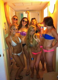 Meiteņu pārtija bez vīriešiem